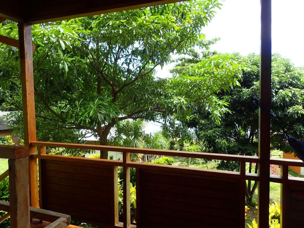 Two Fish Resort Lembeh Bitung ภายนอก รูปภาพ